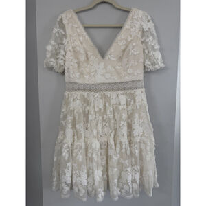 DB Studio White Lace Mini Dress Women’s Size 12 Wedding Bridal Summer Romantic